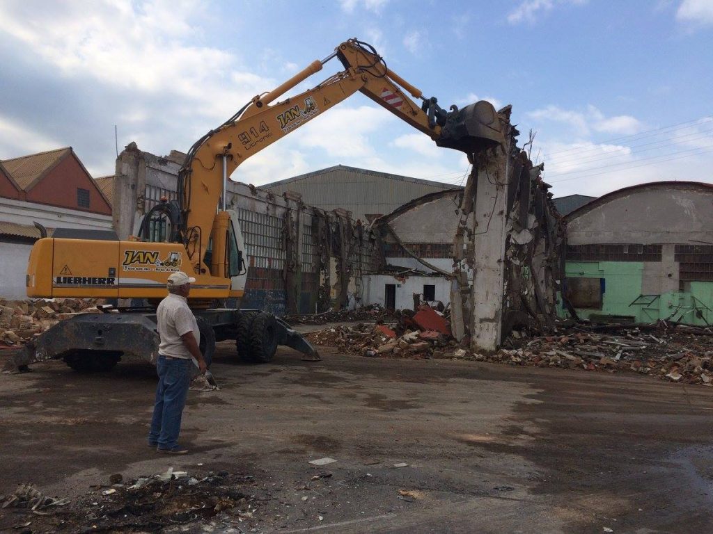 Derribos y demoliciones