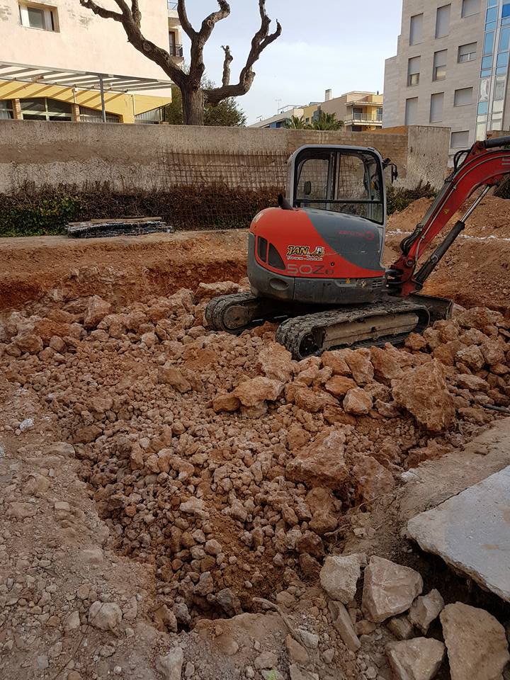 Excavación y el rebaje piscina Torredembarra