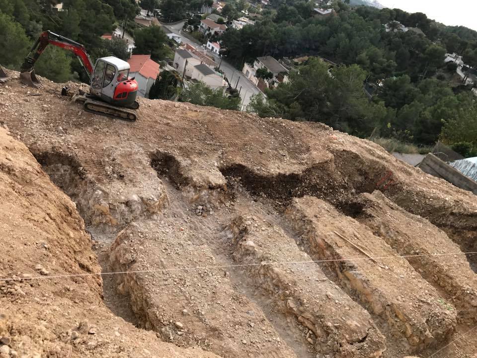 Rebaje y cimientos en roca