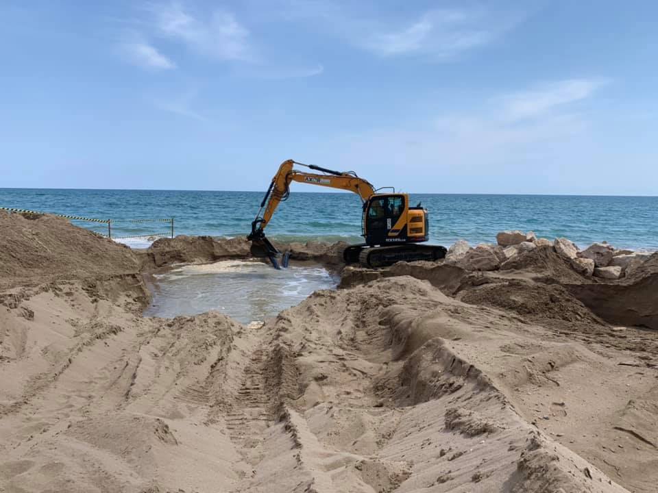 Faena en playa de Calafell